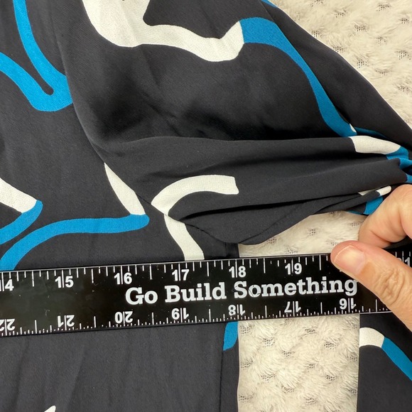 Diane von Furstenberg Lindi Dress‎ DVF Silk Blend Abstract Print  Size 2 - Picture 3 of 8